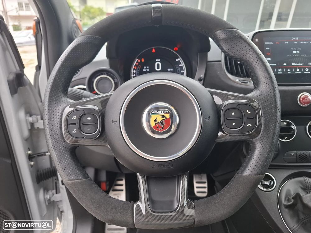 Abarth 695 - 27
