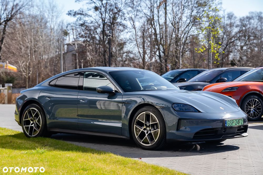 Porsche Taycan 105kWh 4 Performance Plus - 6