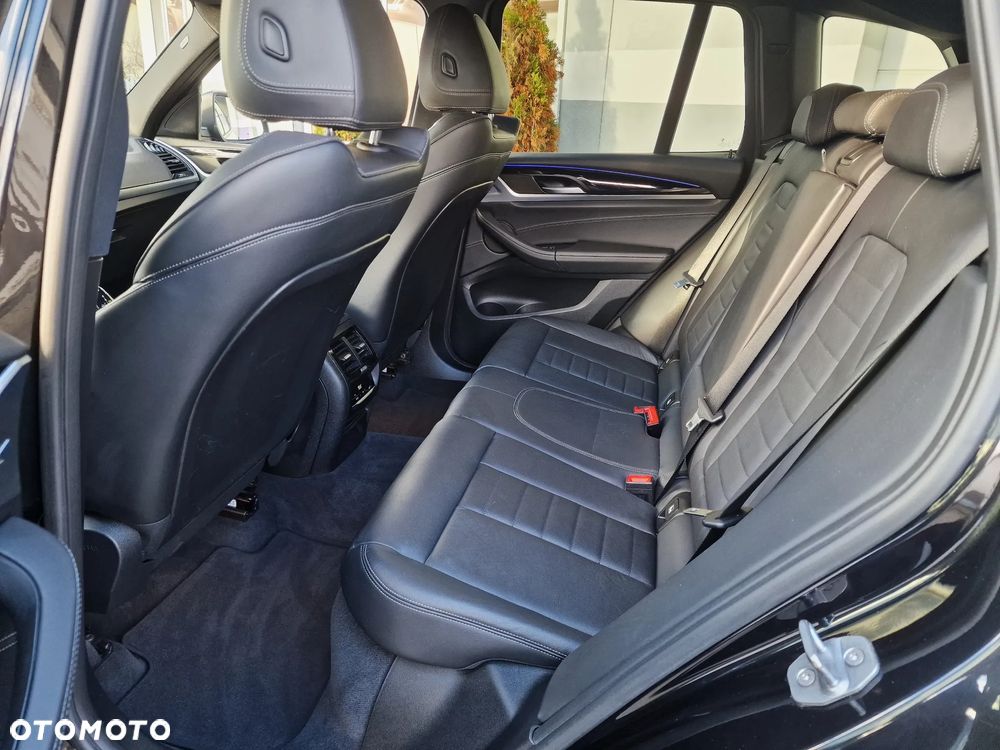 BMW X3 sDrive18d Luxury Line sport - 22