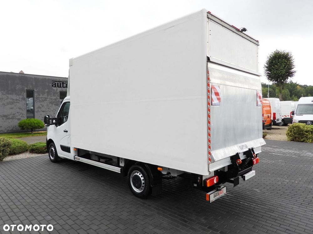 Renault MASTER KONTENER WINDA 8 PALET TEMPOMAT LEDY KLIMATYZACJA  145KM - 11