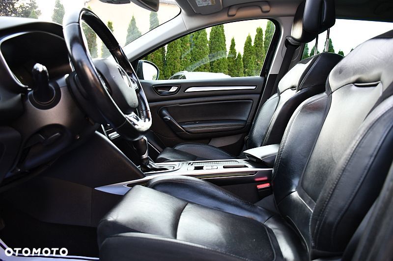 Renault Megane 1.5 dCi Bose EDC - 9