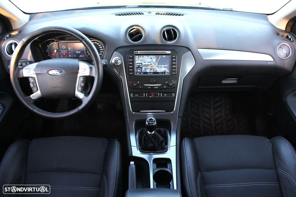 Ford Mondeo 2.0 TDCI Titanium - 32