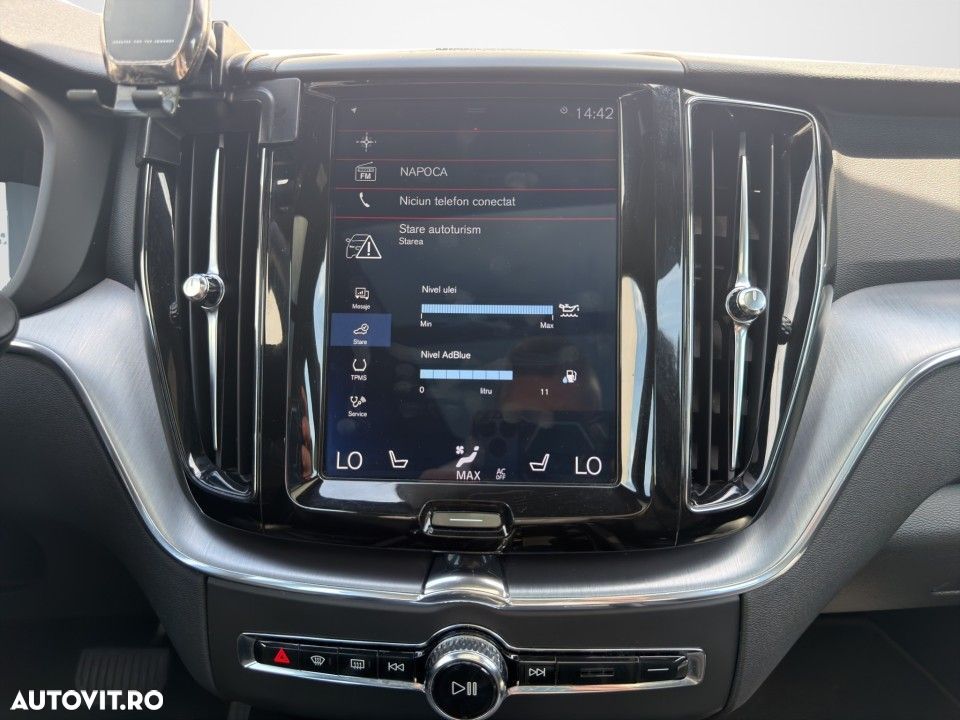 Volvo XC 60 B5 AWD Momentum Pro - 17