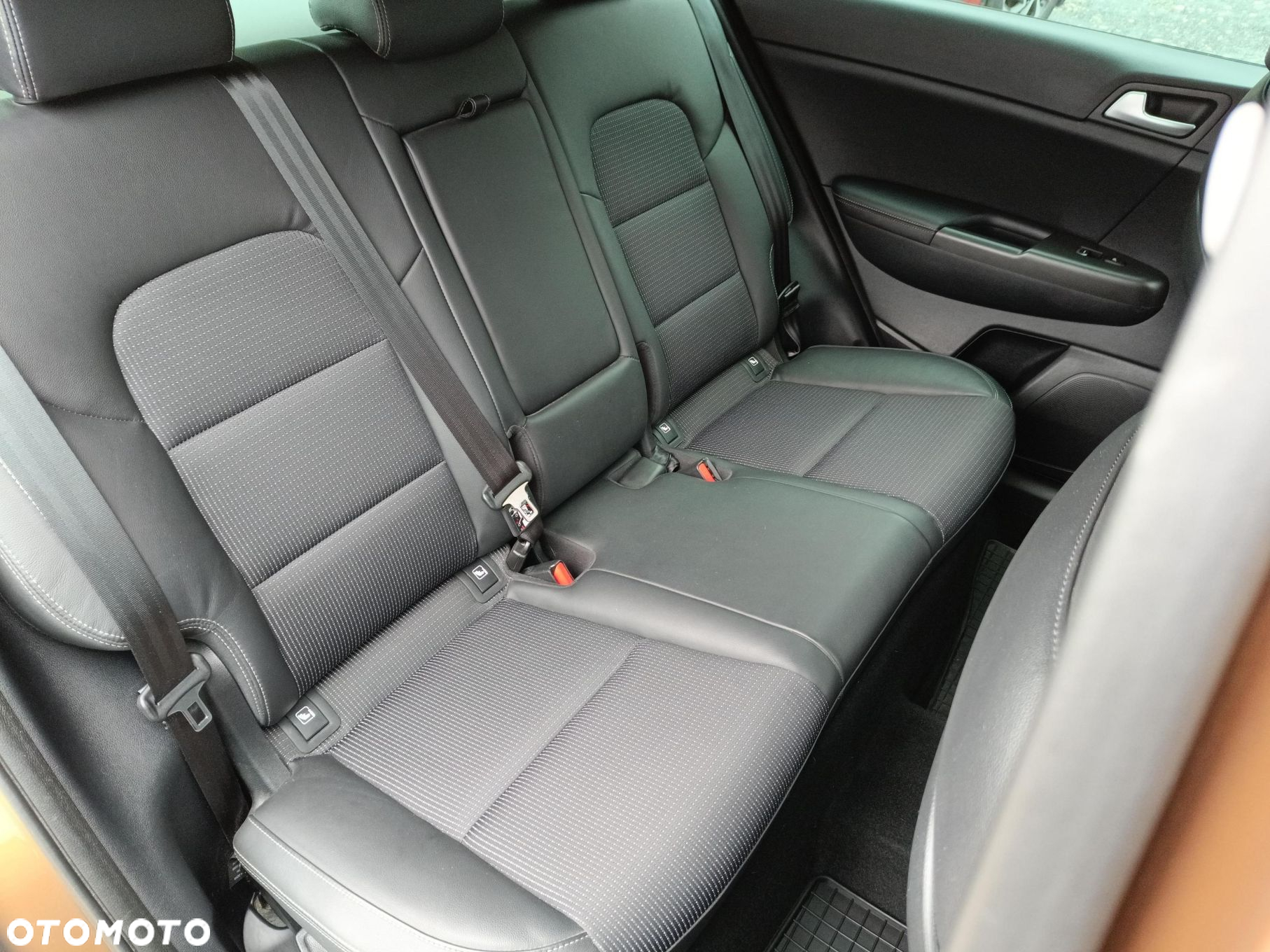 Kia Sportage 1.6 GDI L 2WD - 24