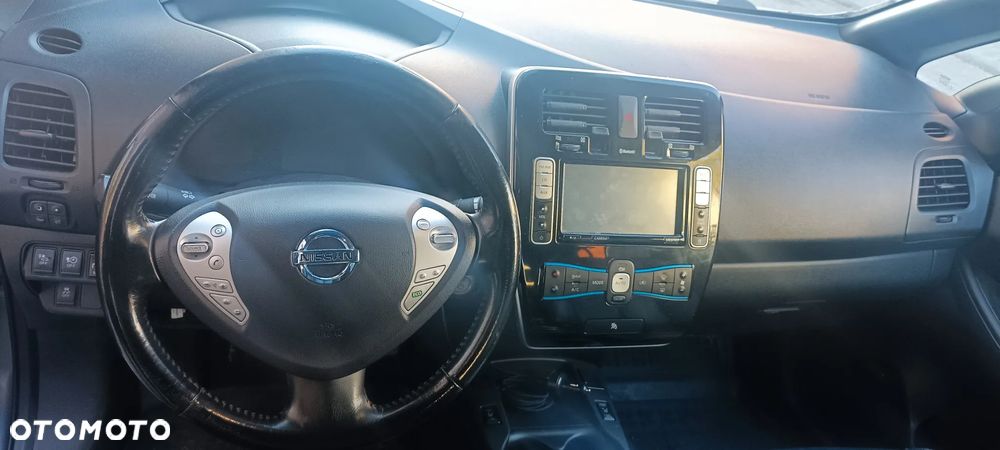 Nissan Leaf 24 kWh (ohne Batterie) Tekna - 11
