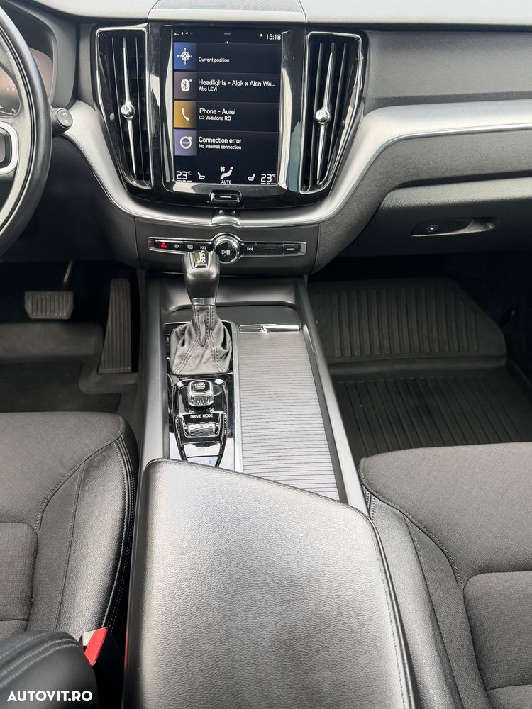Volvo XC 60 T5 AWD Momentum - 12