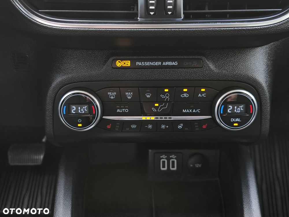 Ford Focus 1.5 TDCi Titanium ASS PowerShift - 20
