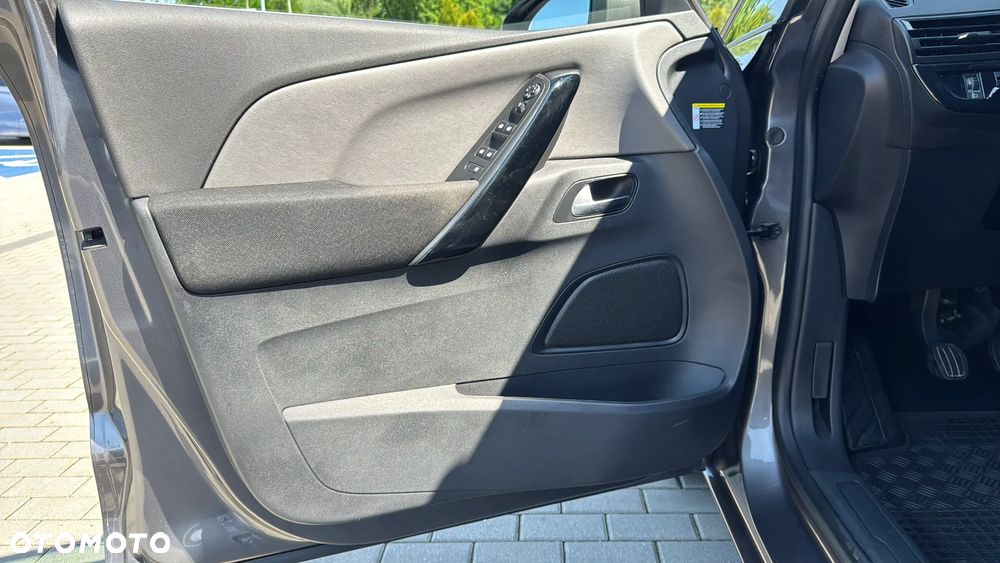 Citroën C4 Picasso 1.2 PureTech MoreLife S&S - 10