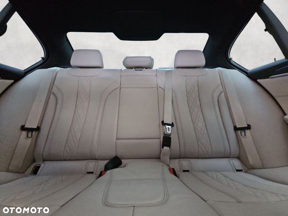 BMW Seria 5 - 28
