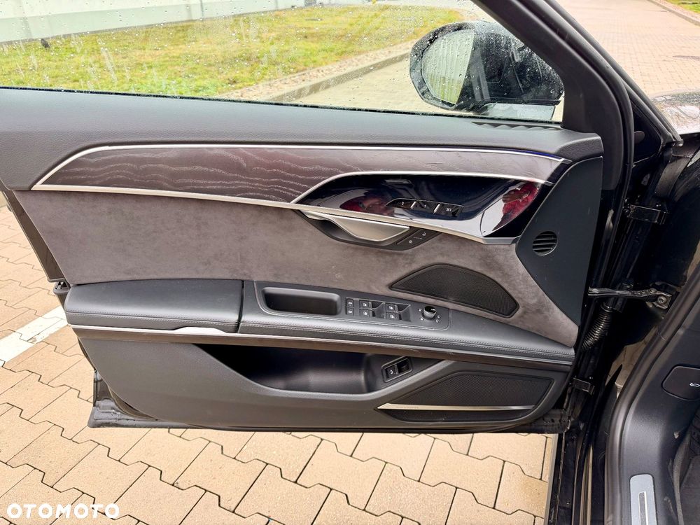 Audi A8 - 23