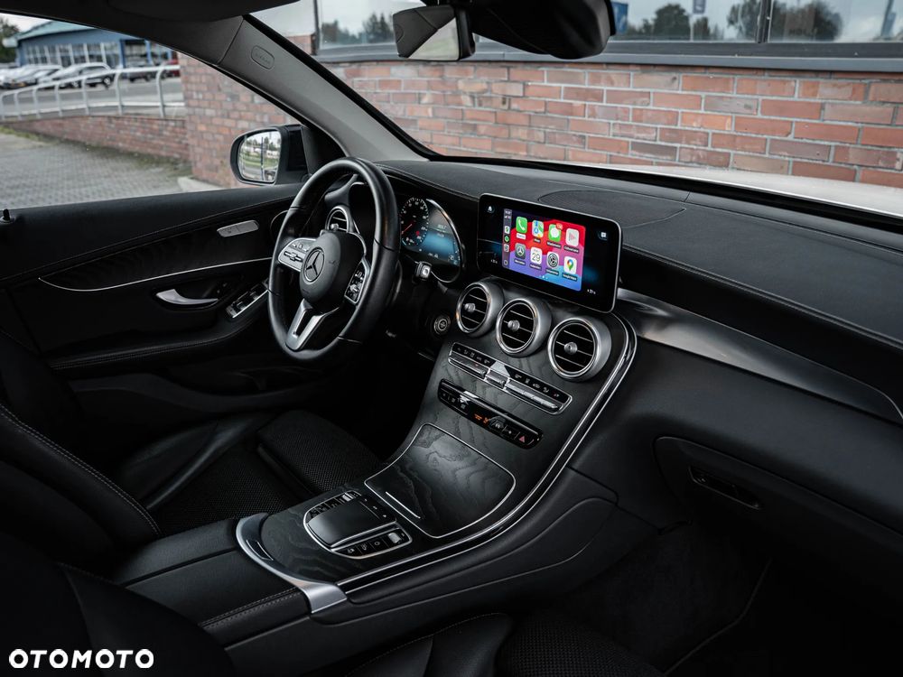 Mercedes-Benz GLC 220 d 4Matic 9G-TRONIC Exclusive - 24