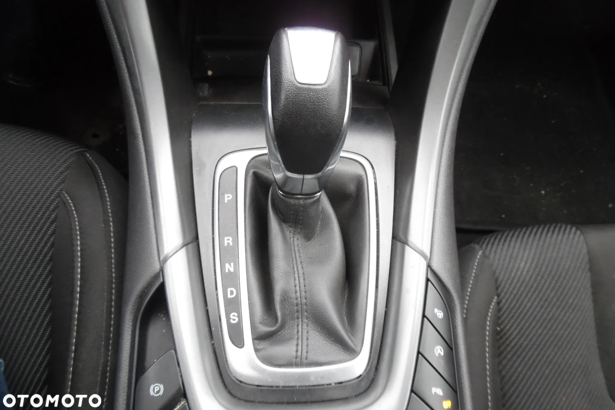 Ford Mondeo - 18