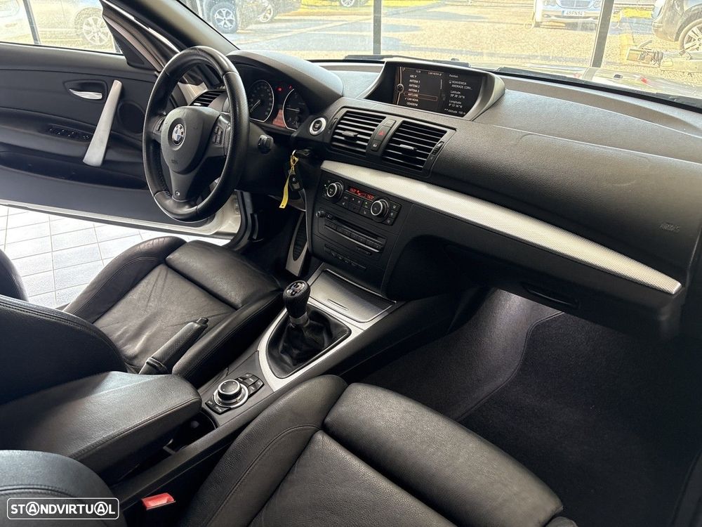 BMW 120 d Limited Edition Lifestyle c/ M Sport Pack - 20