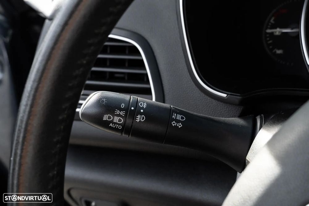 Renault Mégane 1.5 dCi Comfort SS - 37