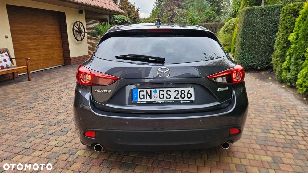 Mazda 3 - 8