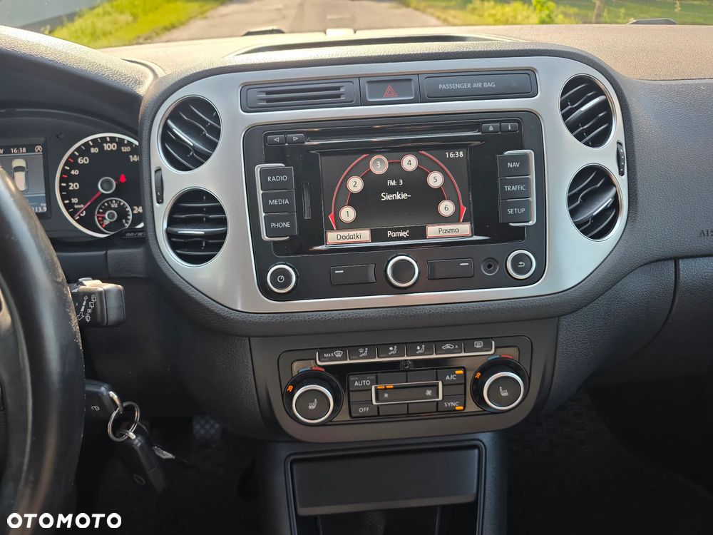 Volkswagen Tiguan 2.0 TDI DPF BlueMotion Technology Cup Sport & Style - 13