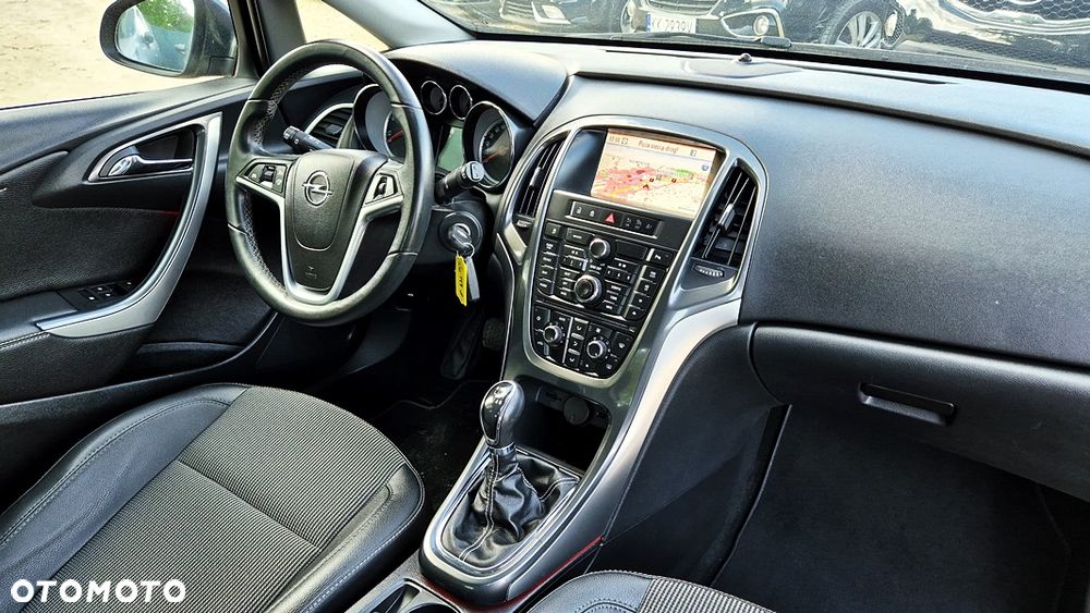 Opel Astra 1.4 Turbo Cosmo - 36