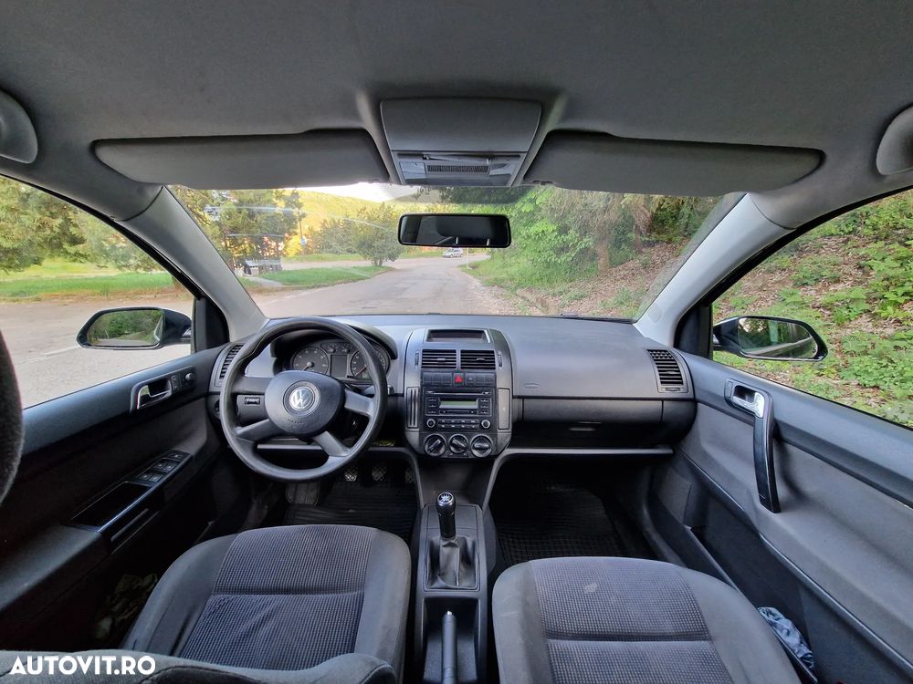 Volkswagen Polo 1.6 Tour - 15