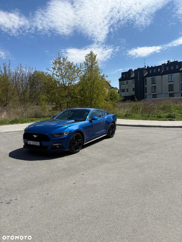 Ford Mustang - 2
