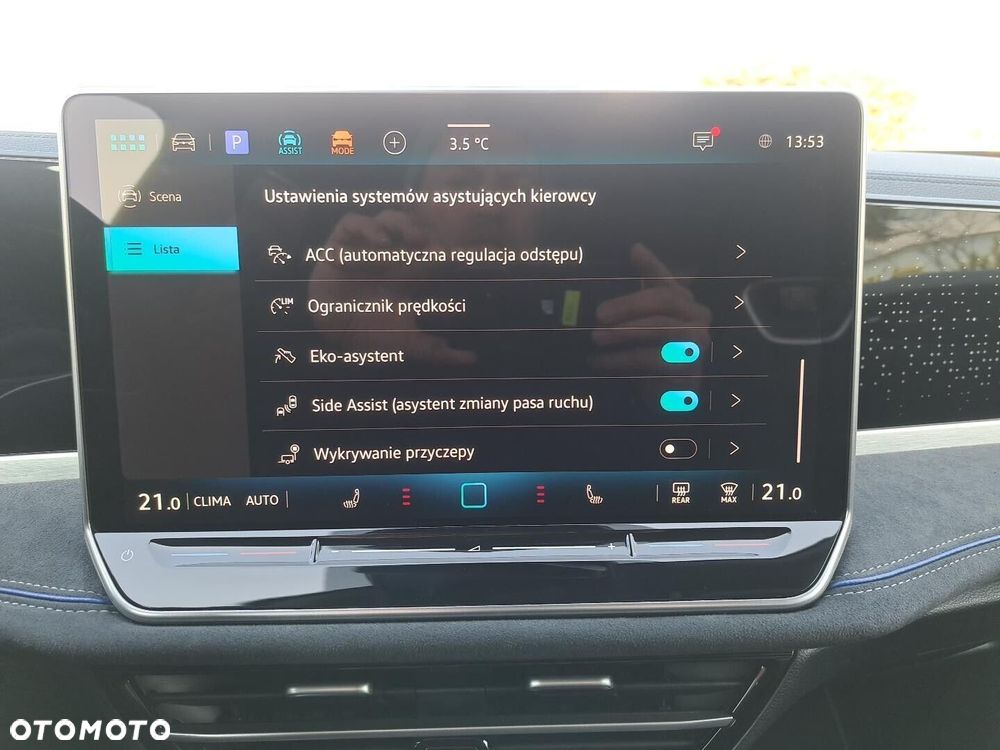 Volkswagen Passat - 32