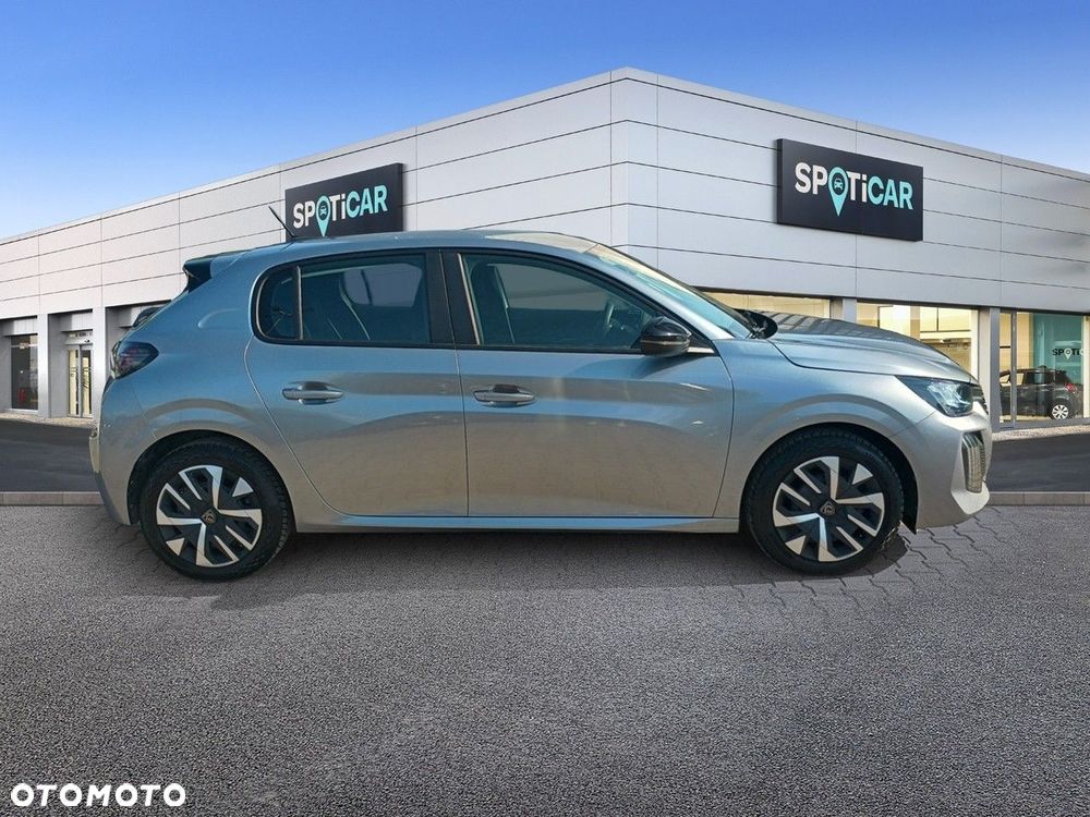 Peugeot 208 - 5