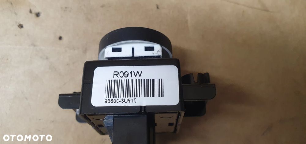 Przełącznik włącznik Parktronica PDC Kia Sportage III 93600-3U910 - 5