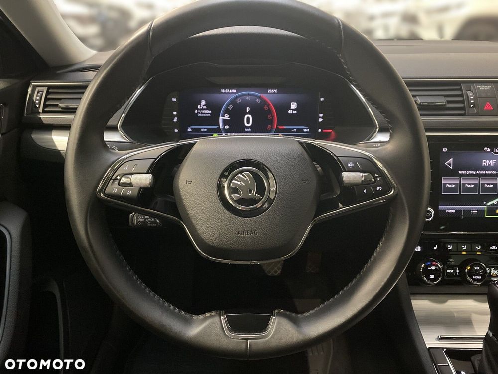 Skoda Superb 2.0 TDI SCR Ambition DSG - 24