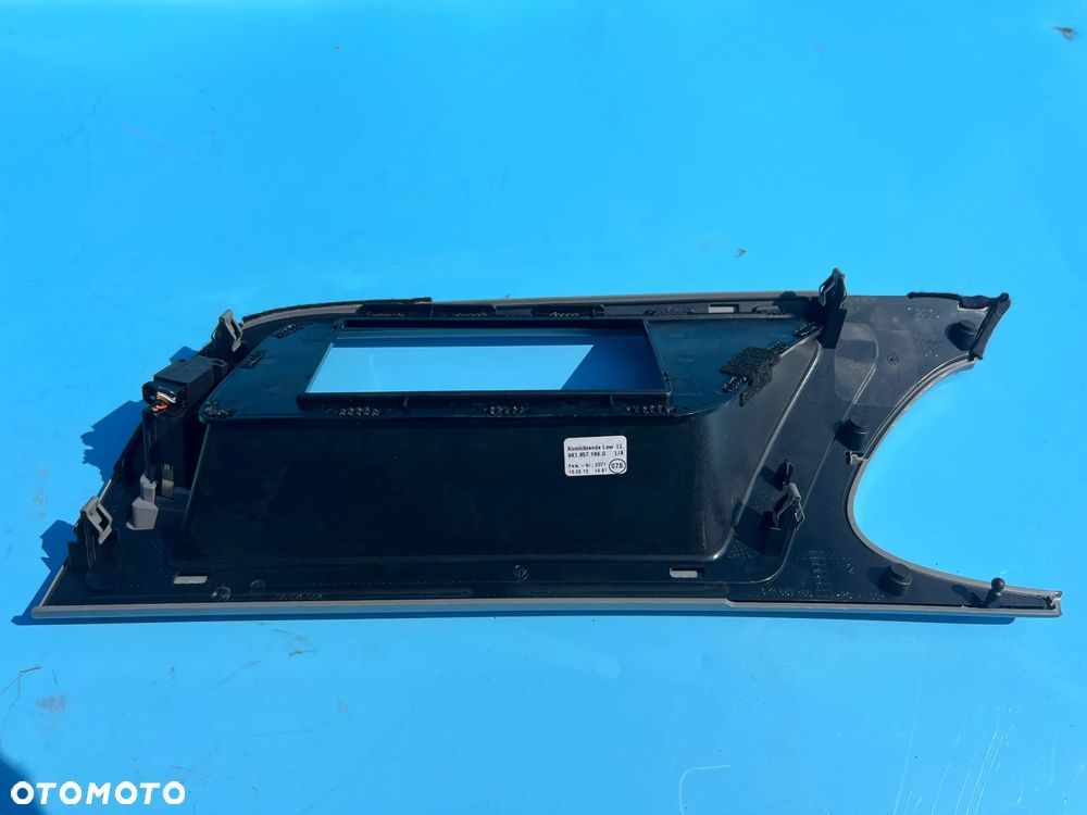 RAMKA OBUDOWA EKRANU AUDI A4 B8  8K1857186G - 2