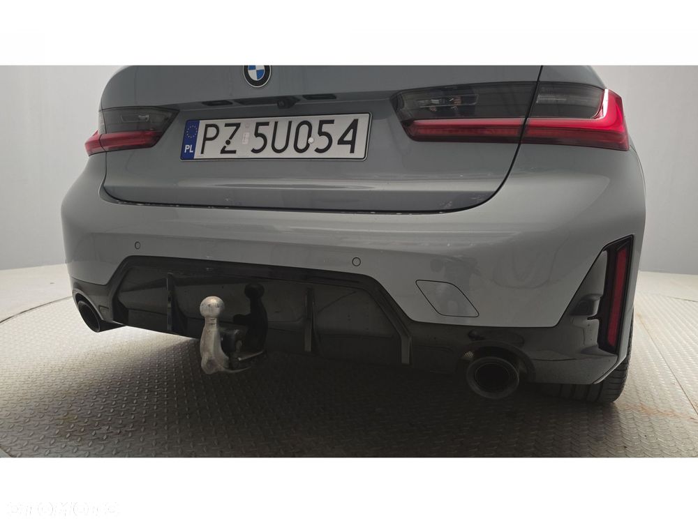 BMW Seria 3 320d xDrive M Sport - 31