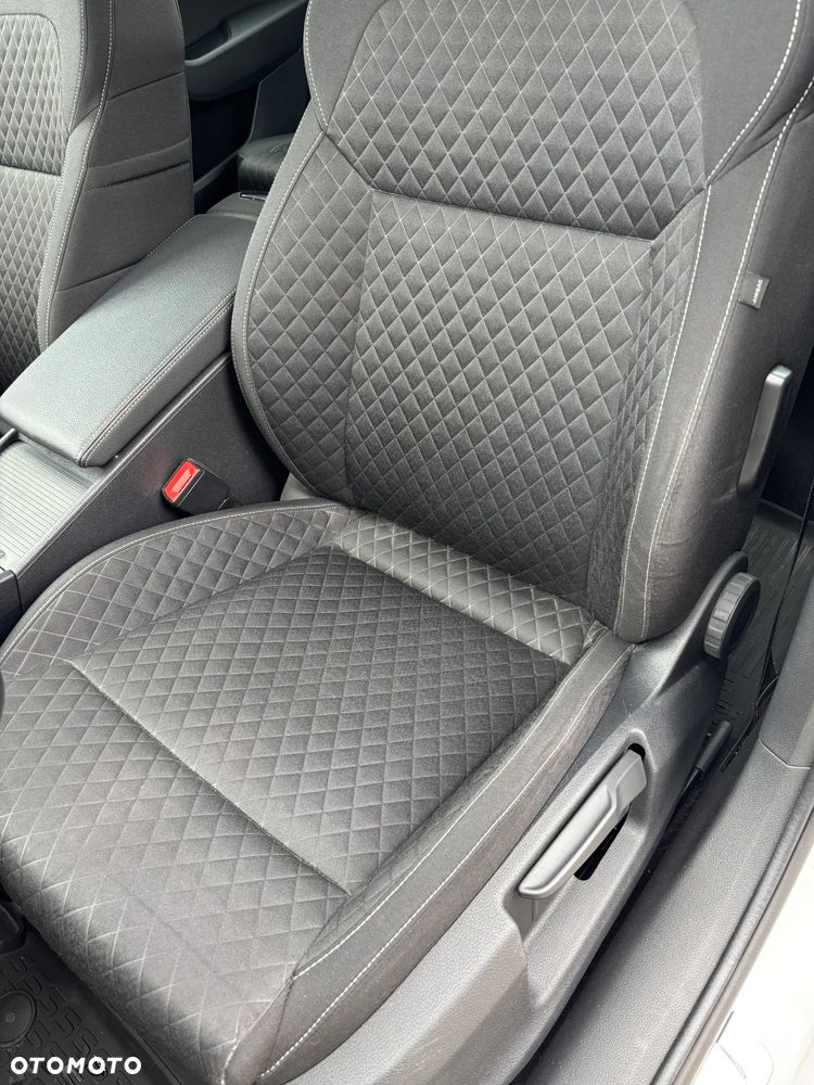 Skoda Superb 2.0 TDI SCR Ambition - 28