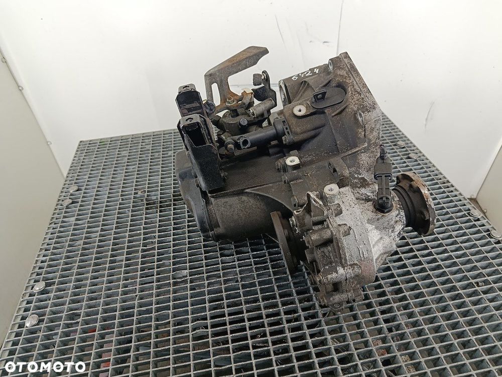SKRZYNIA BIEGÓW MANUALNA 5 VW POLO IV 9N GGU 1.9 TDI - 2