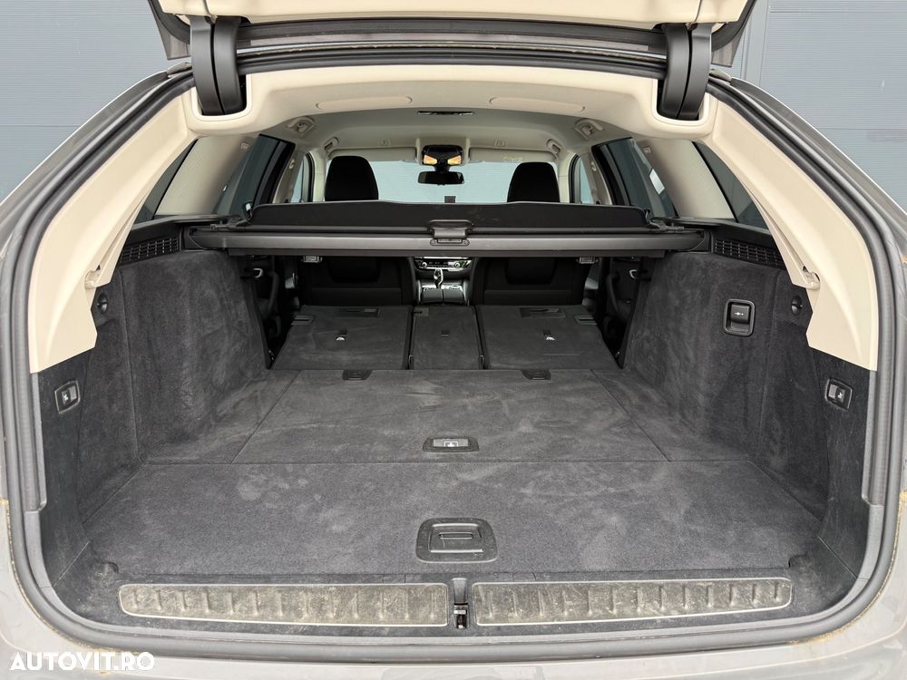 BMW Seria 5 520d AT MHEV - 35