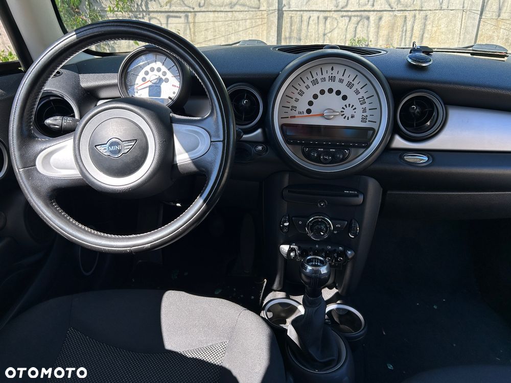MINI ONE Standard - 10