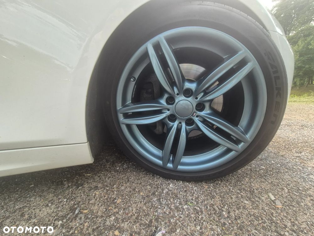BMW Seria 5 530d xDrive - 18