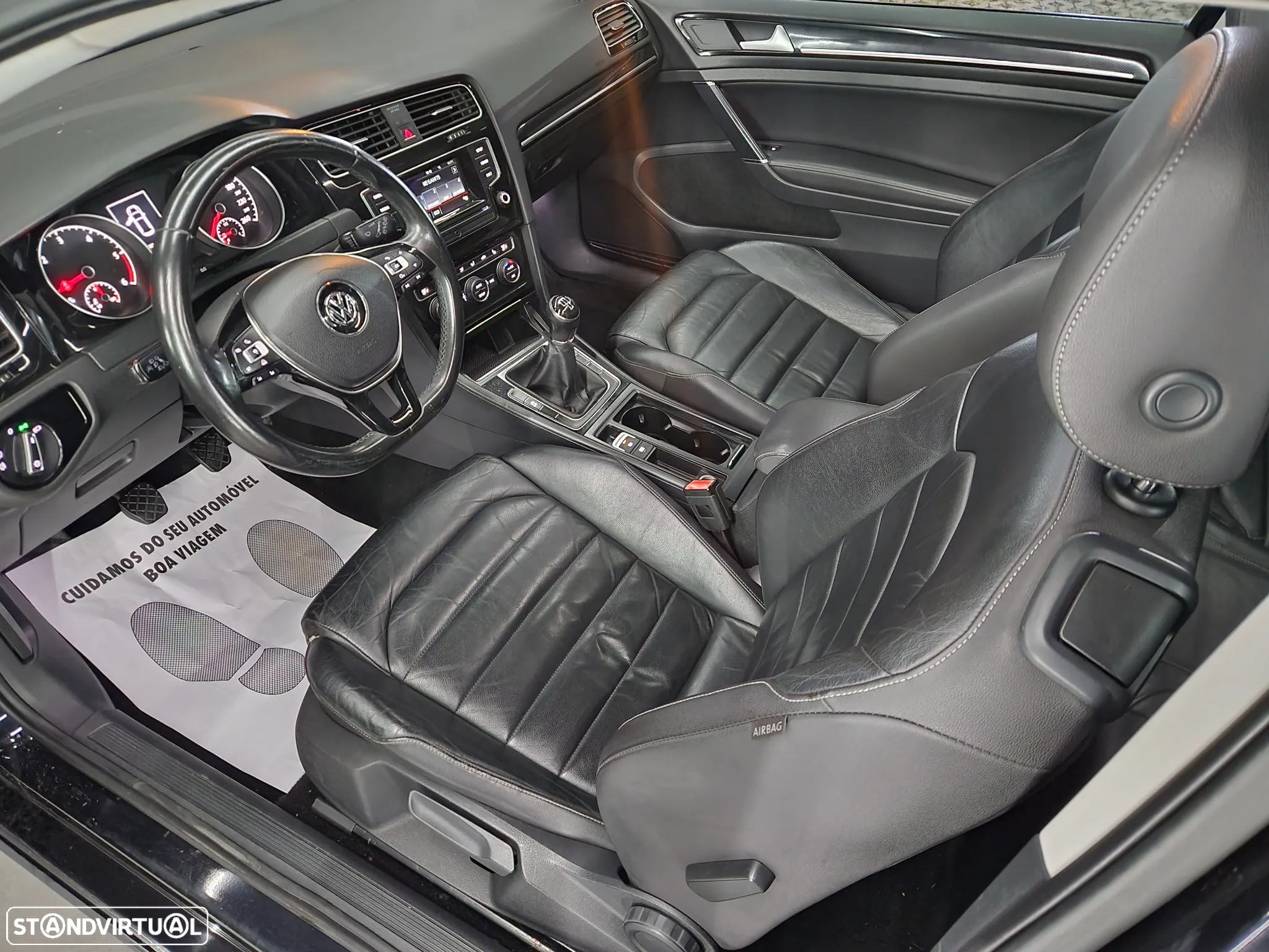 VW Golf 1.6 TDi Highline - 8