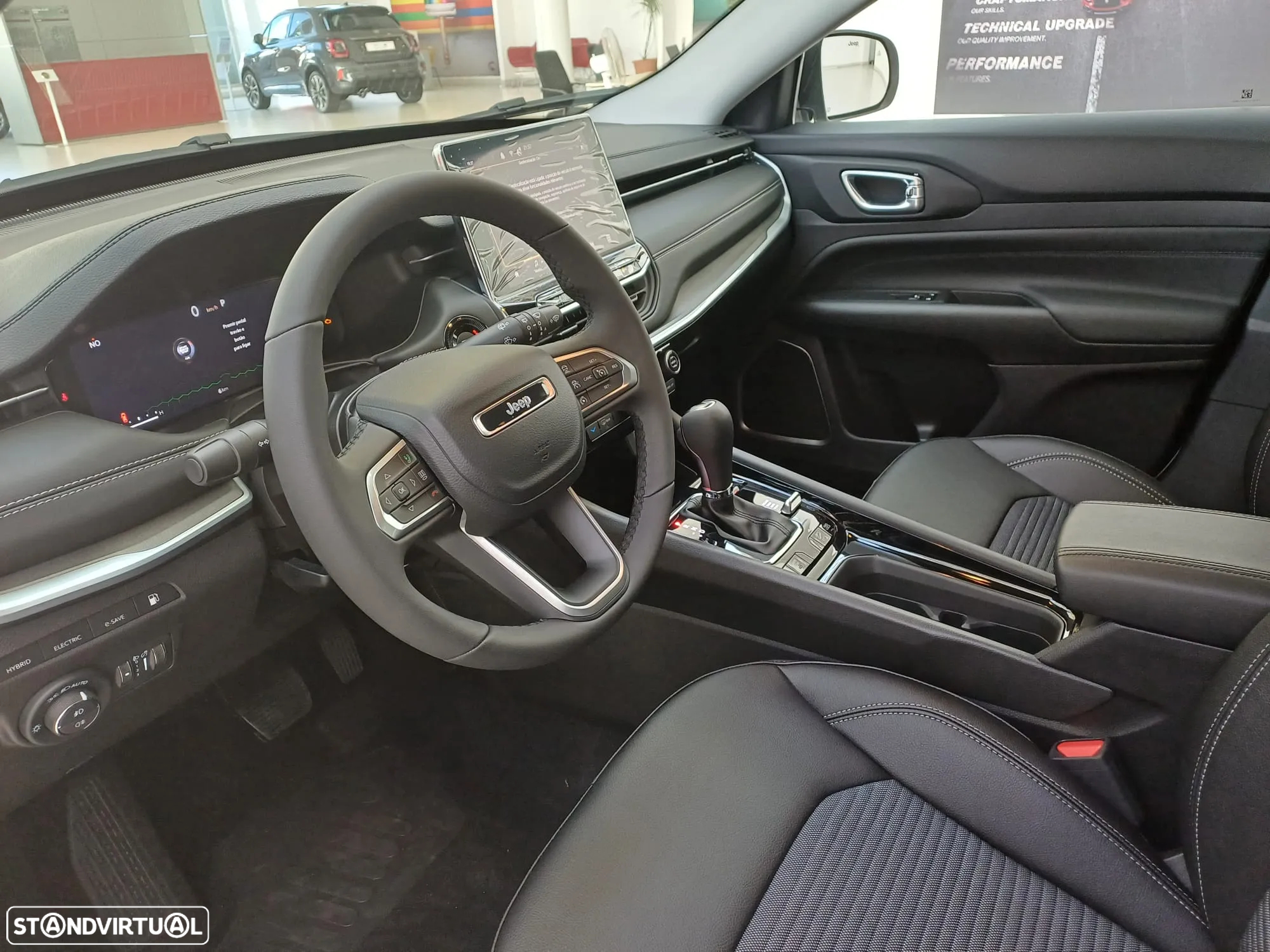 Jeep Compass 1.3 TG 4Xe Atitude - 15