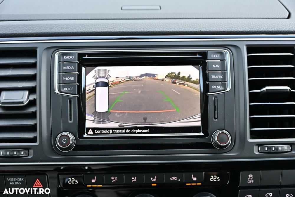Volkswagen Transporter Multivan DSG Kurz Business - 33