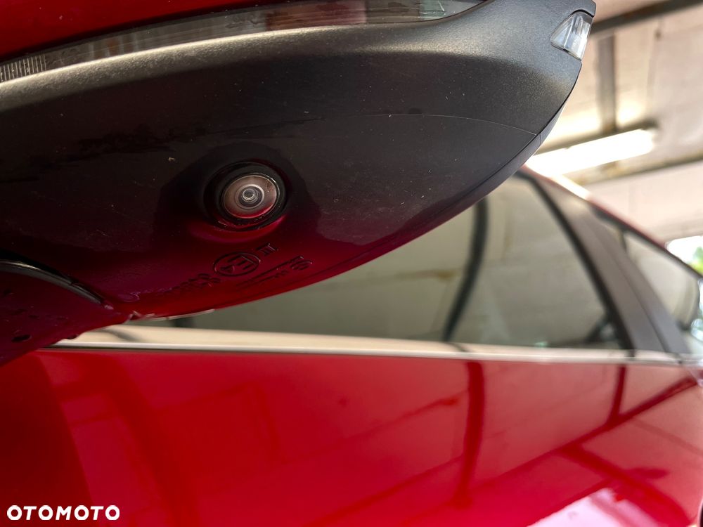 Mazda 3 e-SKYACTIV-G 122 M HYBRID DRIVE EXCLUSIVE-LINE - 38