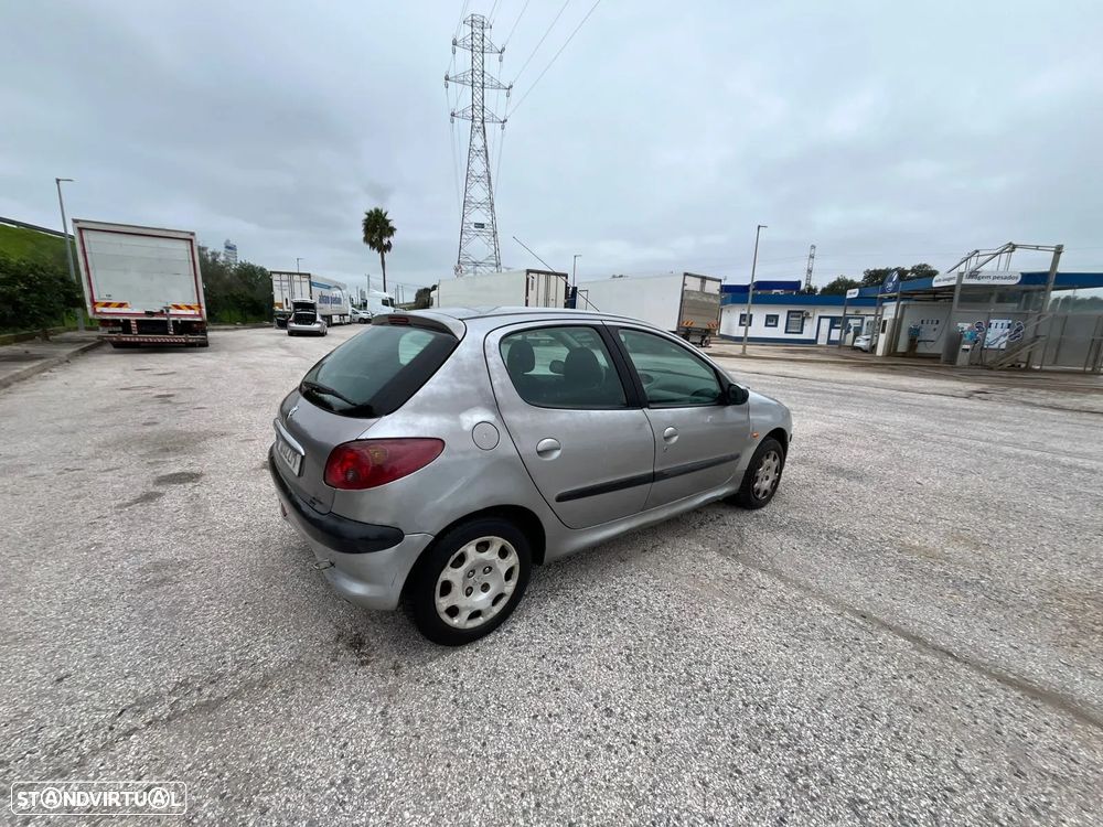 Peugeot 206 1.1 Color Line - 2