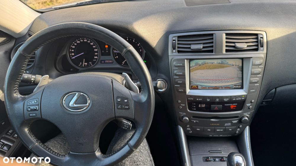 Lexus IS 250 Prestige - 18