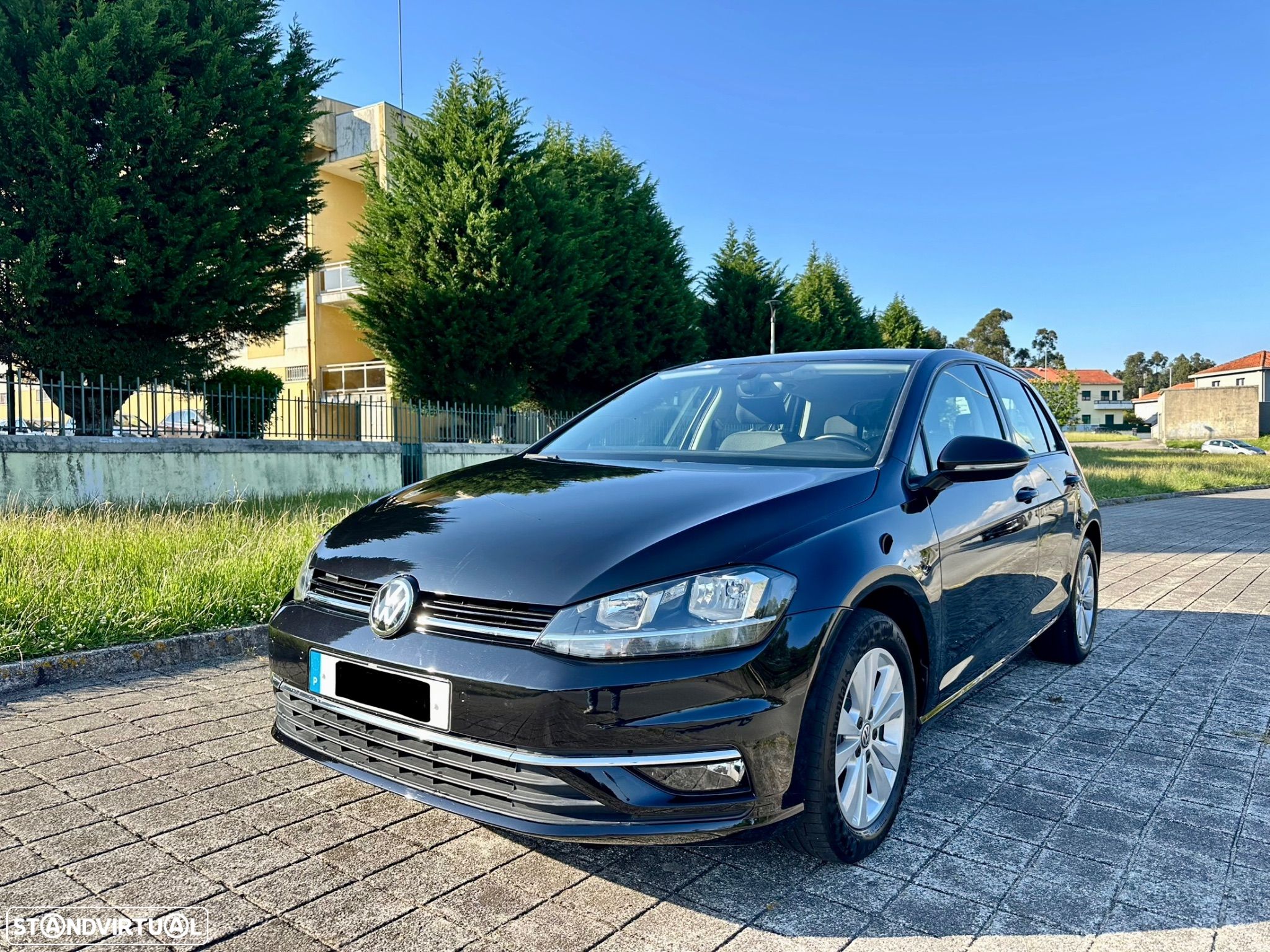VW Golf 1.0 TSI Confortline - 1