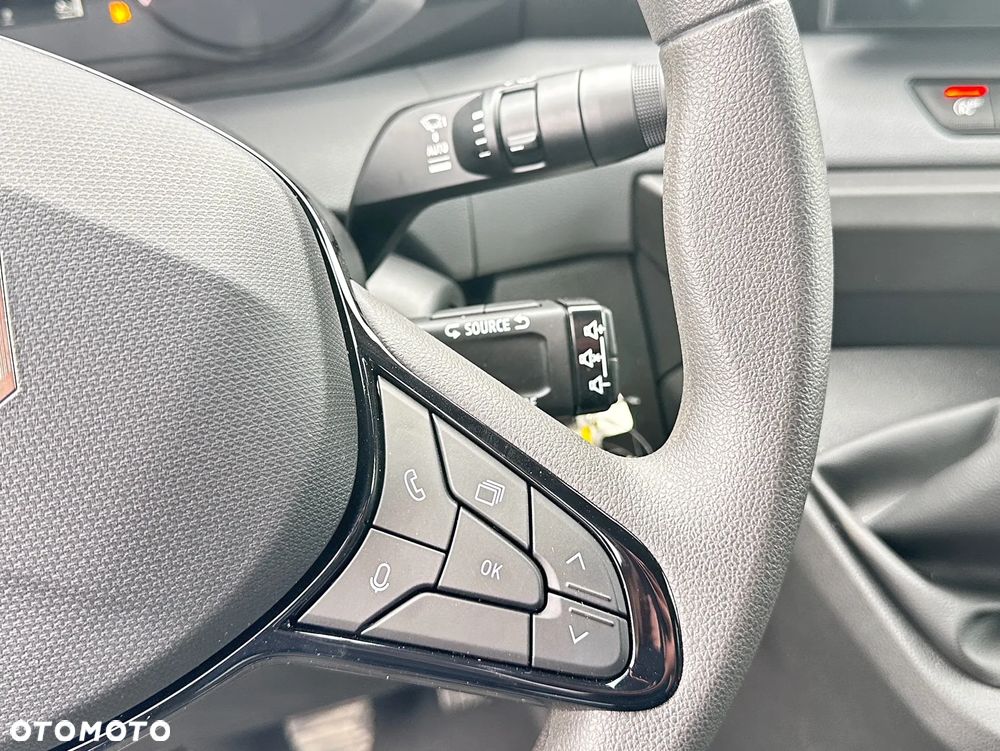 Renault Master 2.0 dCi 170 KM E-VI - 17