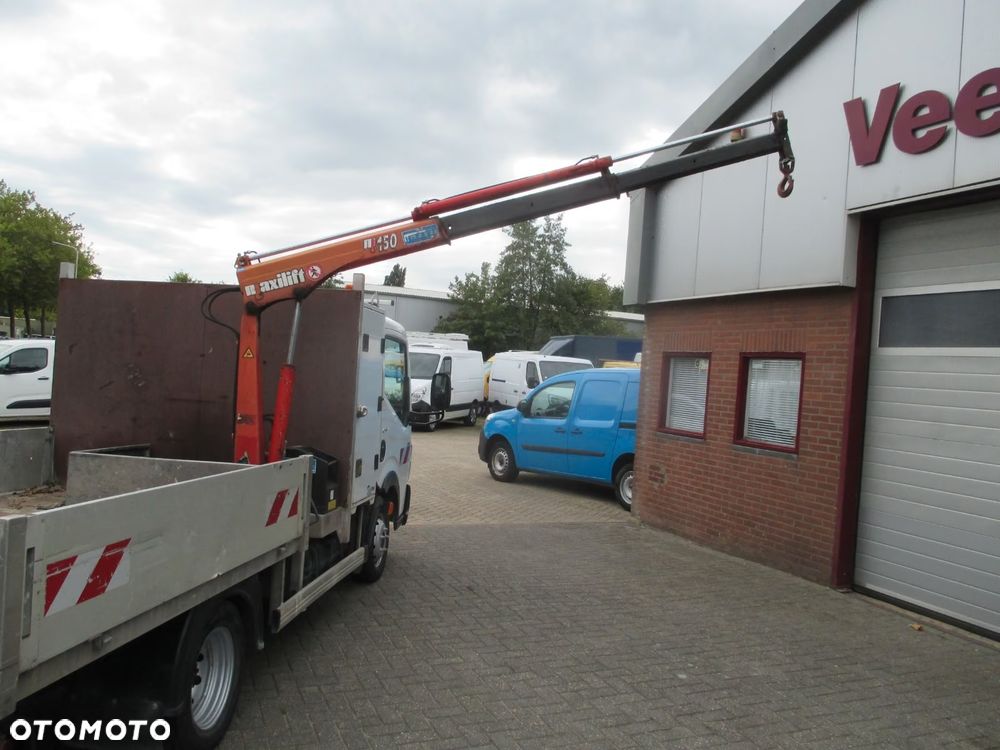 Renault Maxity - 4