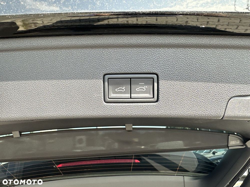 Volkswagen Touareg 3.0 V6 TDI 4Motion R-Line - 20