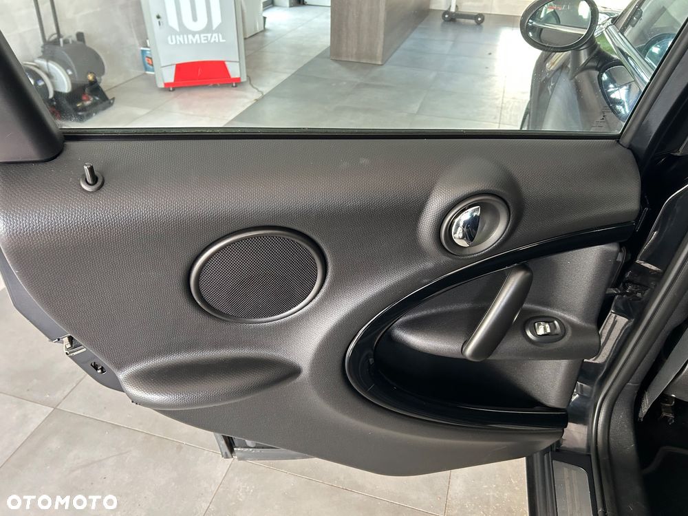 MINI Countryman One D Blackyard - 20