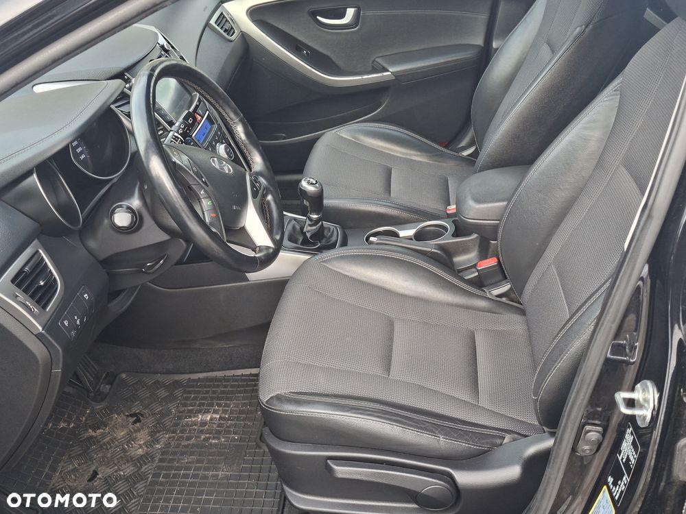 Hyundai i30 blue 1.6 GDI YES Silver - 9