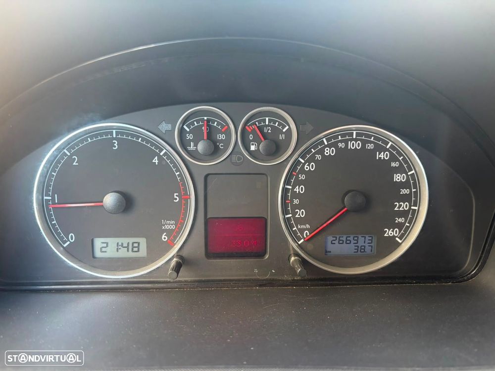 VW Sharan 1.9 TDI Comfortline Family - 29