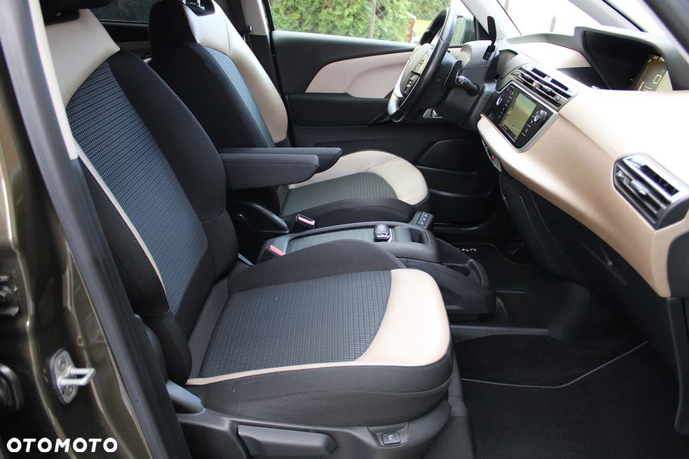Citroën C4 Grand Picasso BlueHDi 150 EAT6 Exclusive - 28