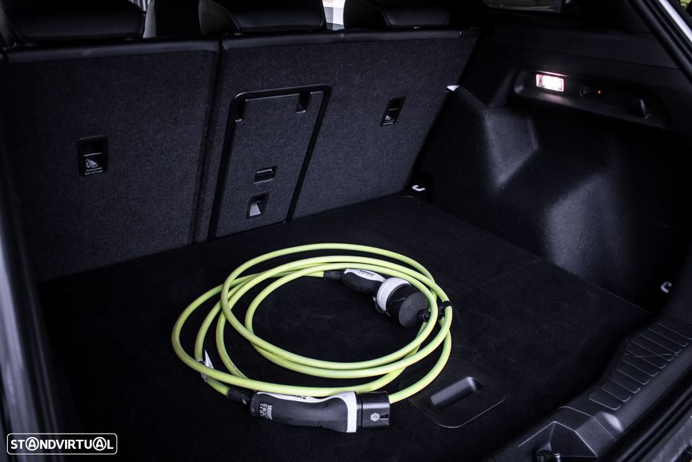 Ford Explorer Elektromotor c/ Extended Range RWD 77kWh Premium - 27