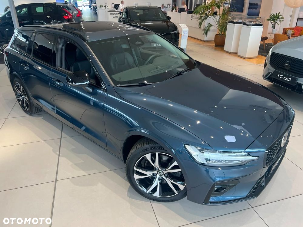 Volvo V60 B4 B Ultimate Dark - 4